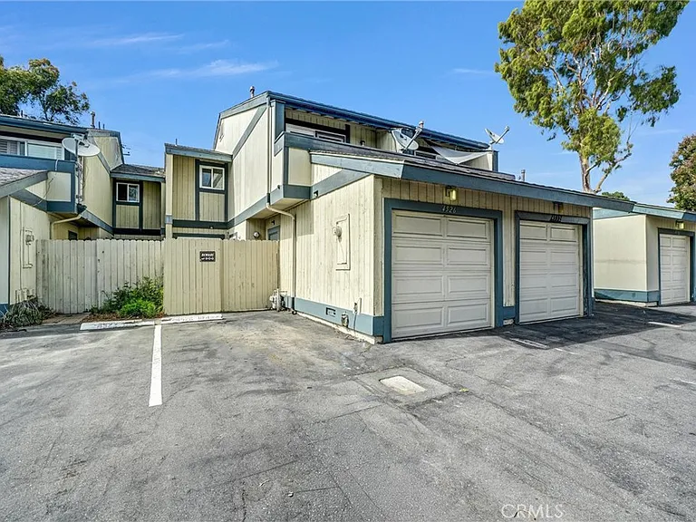 4526 Heil Ave — Photo 27