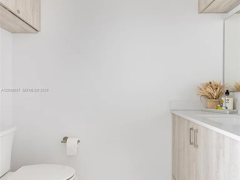 60 SW 13th St #1412 — Photo 17