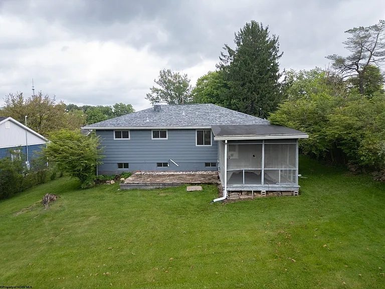1217 Corvet Ave — Photo 30