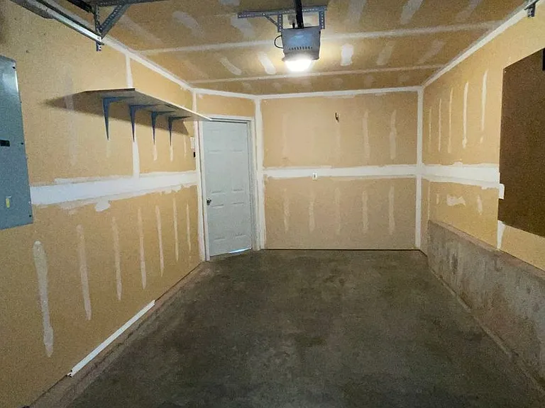 1801 Red Dale Dr — Photo 24