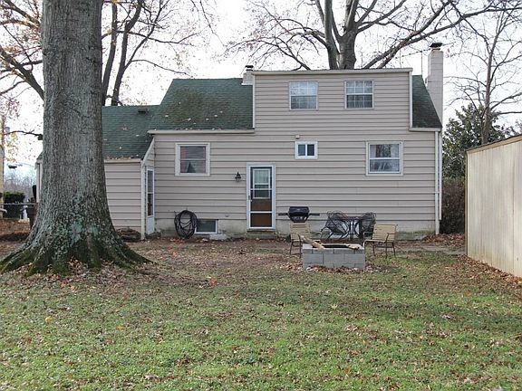 2nd image of 11 Gibbons St