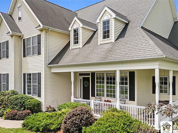 4th image of 201 Chautauqua St