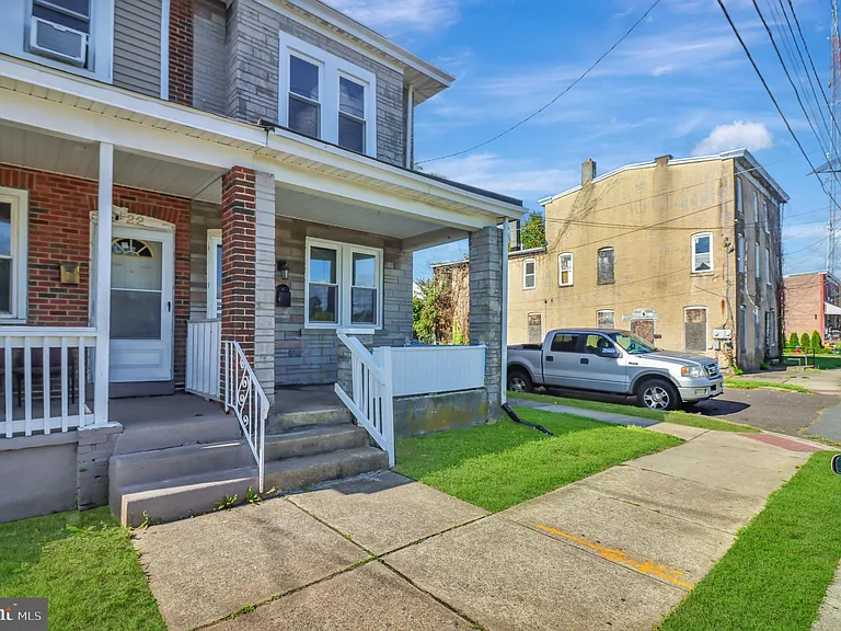 24 New Trent St — Photo 10