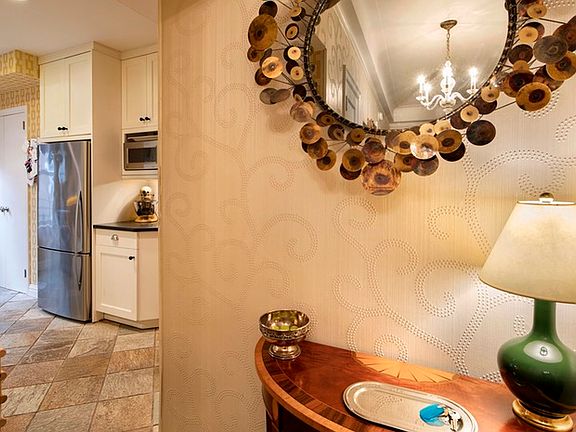 4th image of 33 5th Ave APT 12A