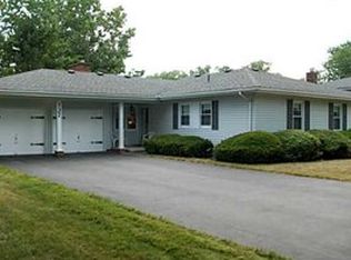 137 Dohrcrest Dr, Rochester, NY 14612