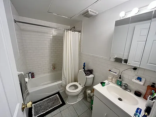 Rented by J Misrahi Realty Corp | media 8