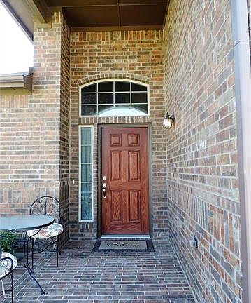 3rd image of 6809 Muirfield Dr