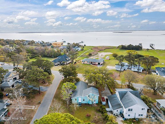 2nd image of 109 River Drive