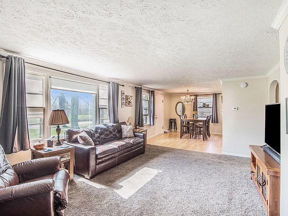 4th image of 5443 E Lansing Rd