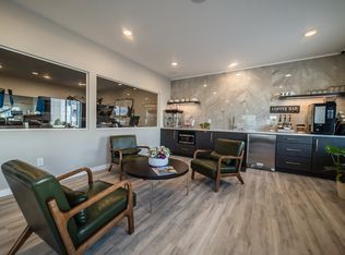 Oaks Place, Paducah, KY 42001