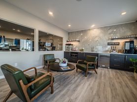 Oaks Place