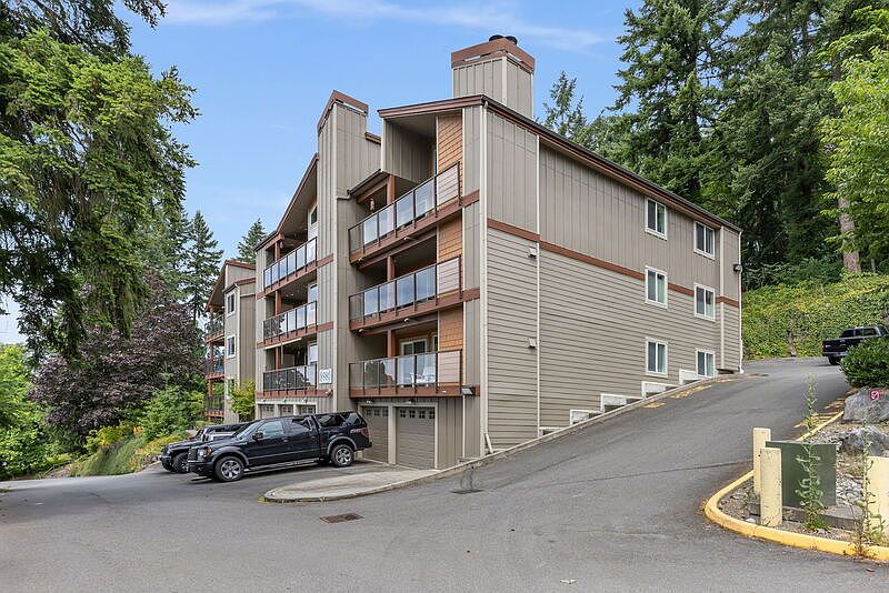 1st image of 8980 Redmond Woodinville Rd NE APT 101