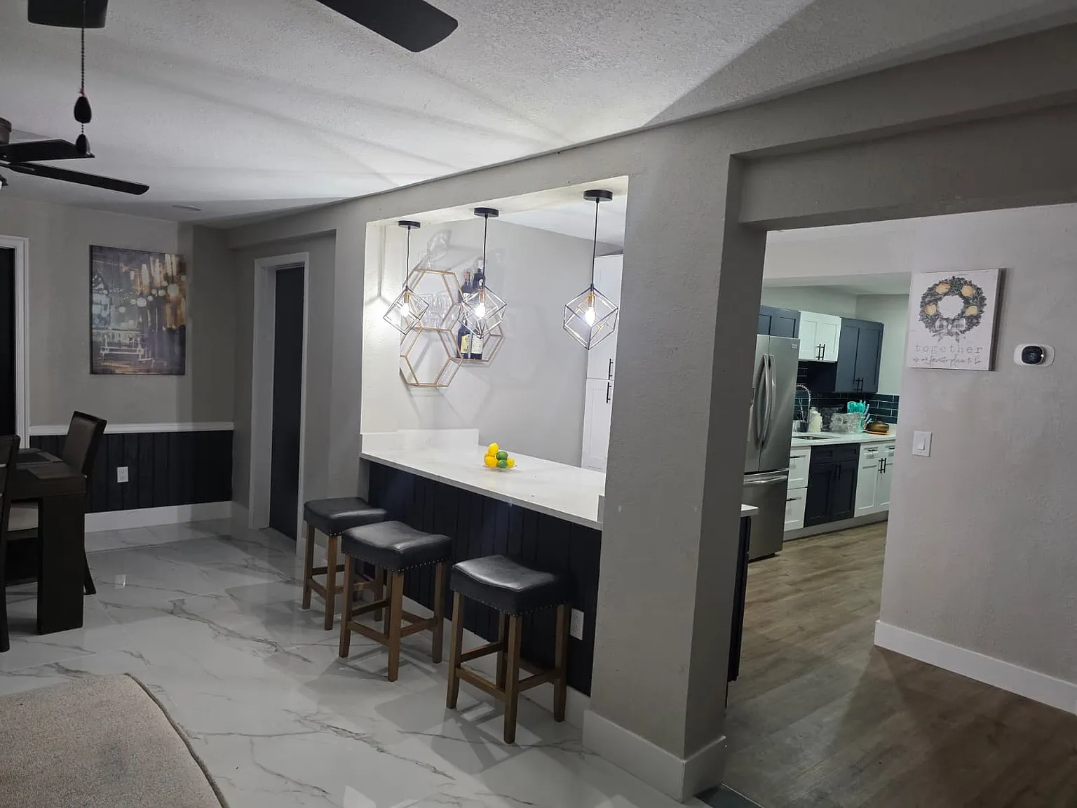 4 bed, 2200 sqft, $3,000 — Photo 2