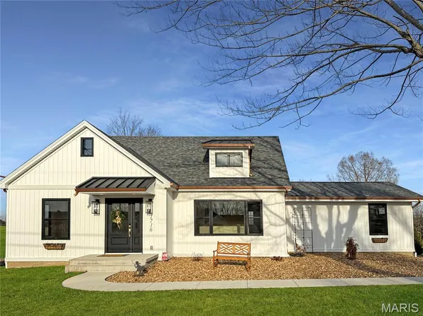 1716 Pottery Rd, Washington, MO 63090