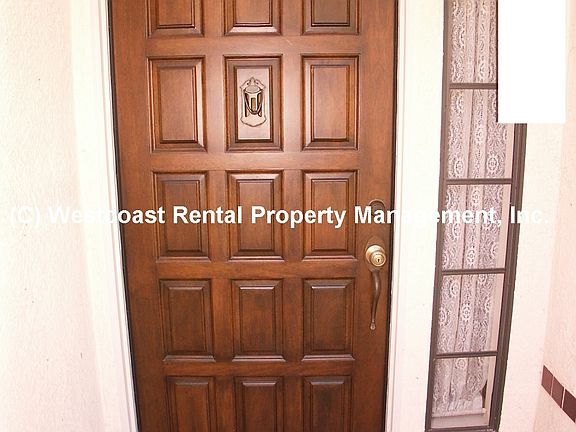 4th image of 342 Country Club Dr Unit E