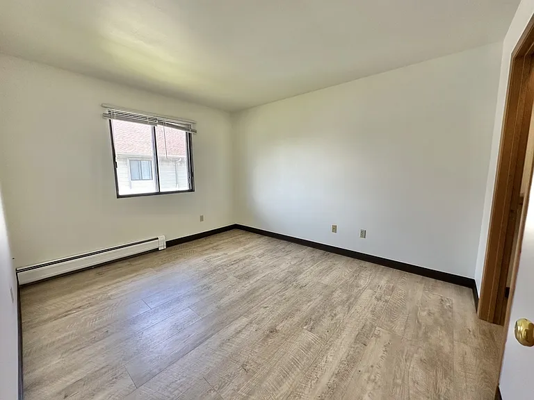 436 Sullivan St #6 — Photo 13
