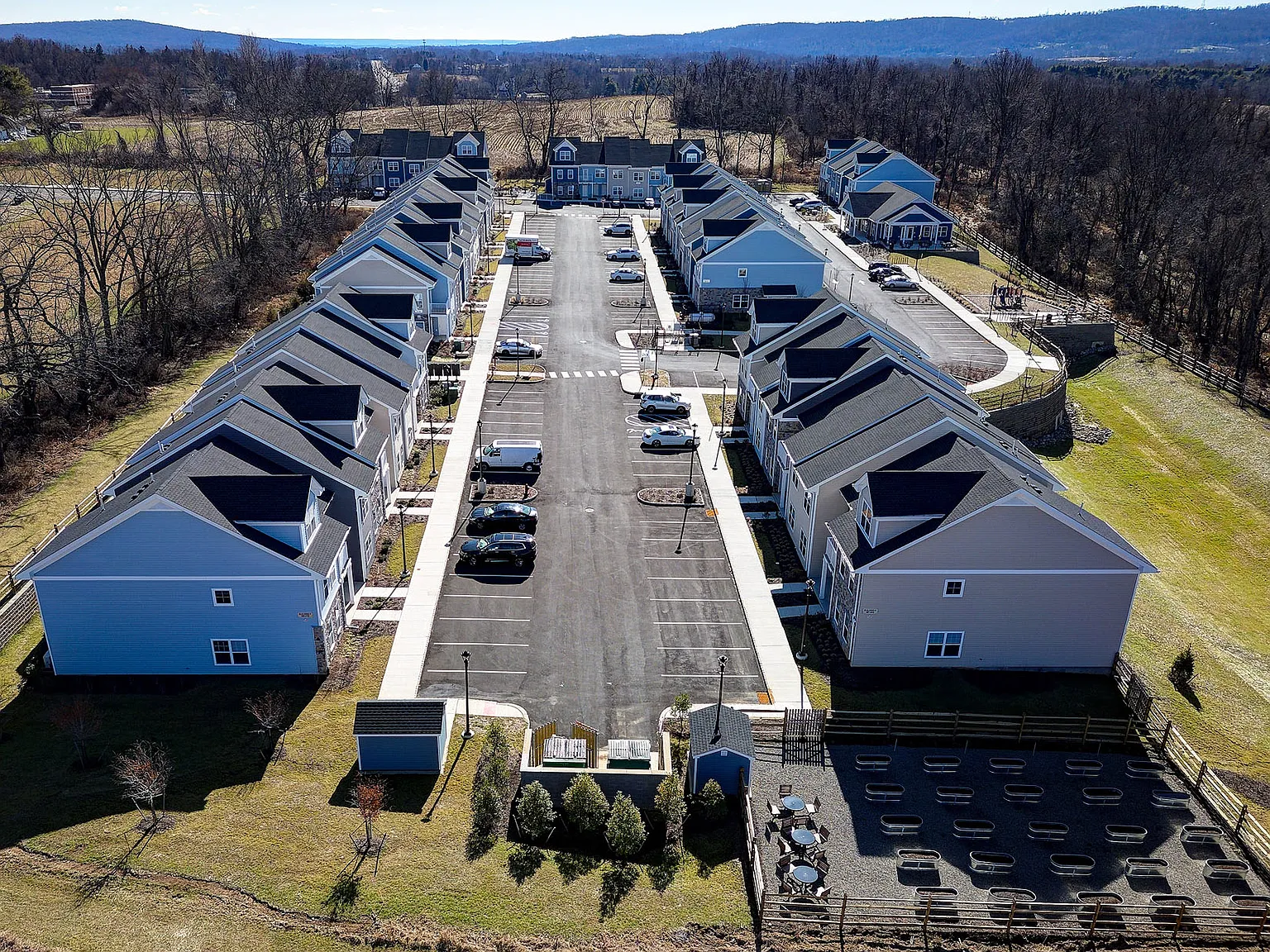 Clinton Woods Apartments — Photo 4