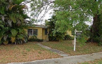 1st image of 1615 NW 133rd St