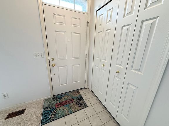 3rd image of 29419 Glen Oaks Blvd E
