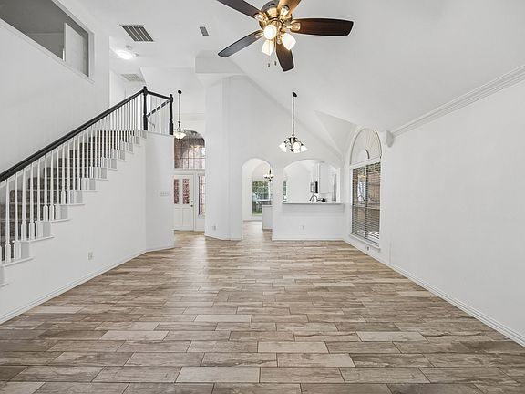 4th image of 5026 Enclave Ct