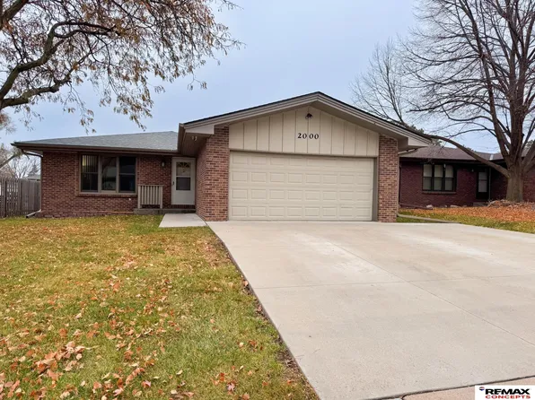 2000 W Mulberry Ct, Lincoln, NE 68522