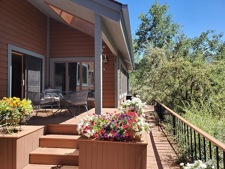 210 Valverdant Ct — Photo 29