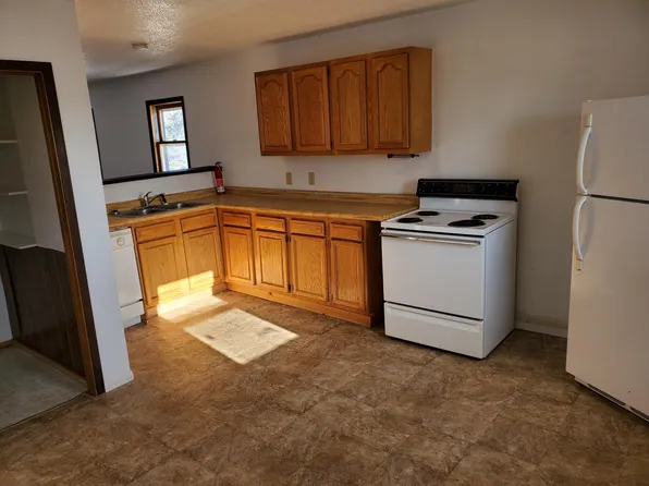 102 2nd St N #3, Virginia, MN 55792