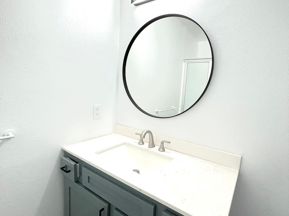1st image of 434 N Hollywood Way #A