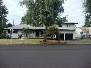 1st image of 8912 NE 78th Cir