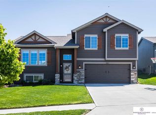 20811 Clark St, Elkhorn, NE 68022