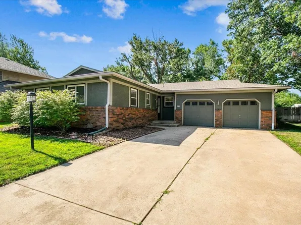 8515 E Lockmoor Cir, Wichita, KS 67207