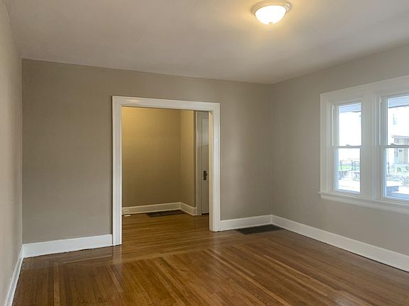 2nd image of 324 4th Ave