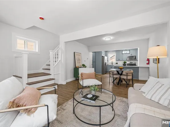 18 Hilton Ave, Maplewood, NJ 07040