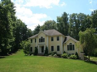 102 Forest St, Middleton, MA 01949