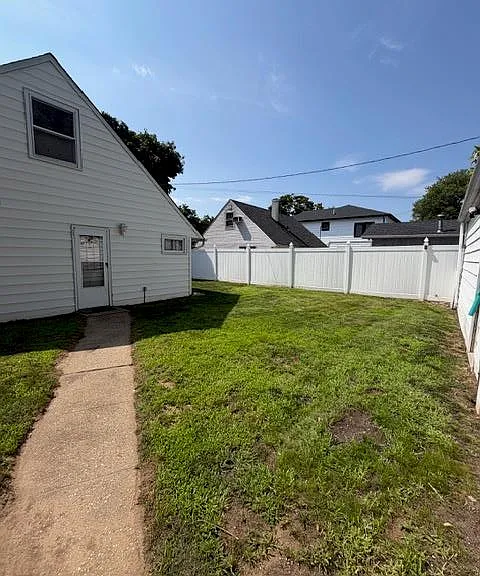 3173 Roxbury Ln — Photo 17