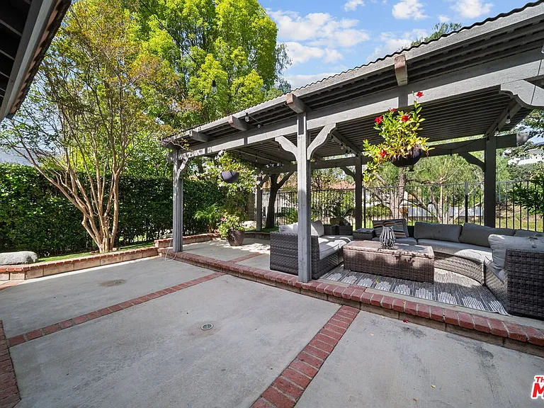 5413 Mark Ct — Photo 31