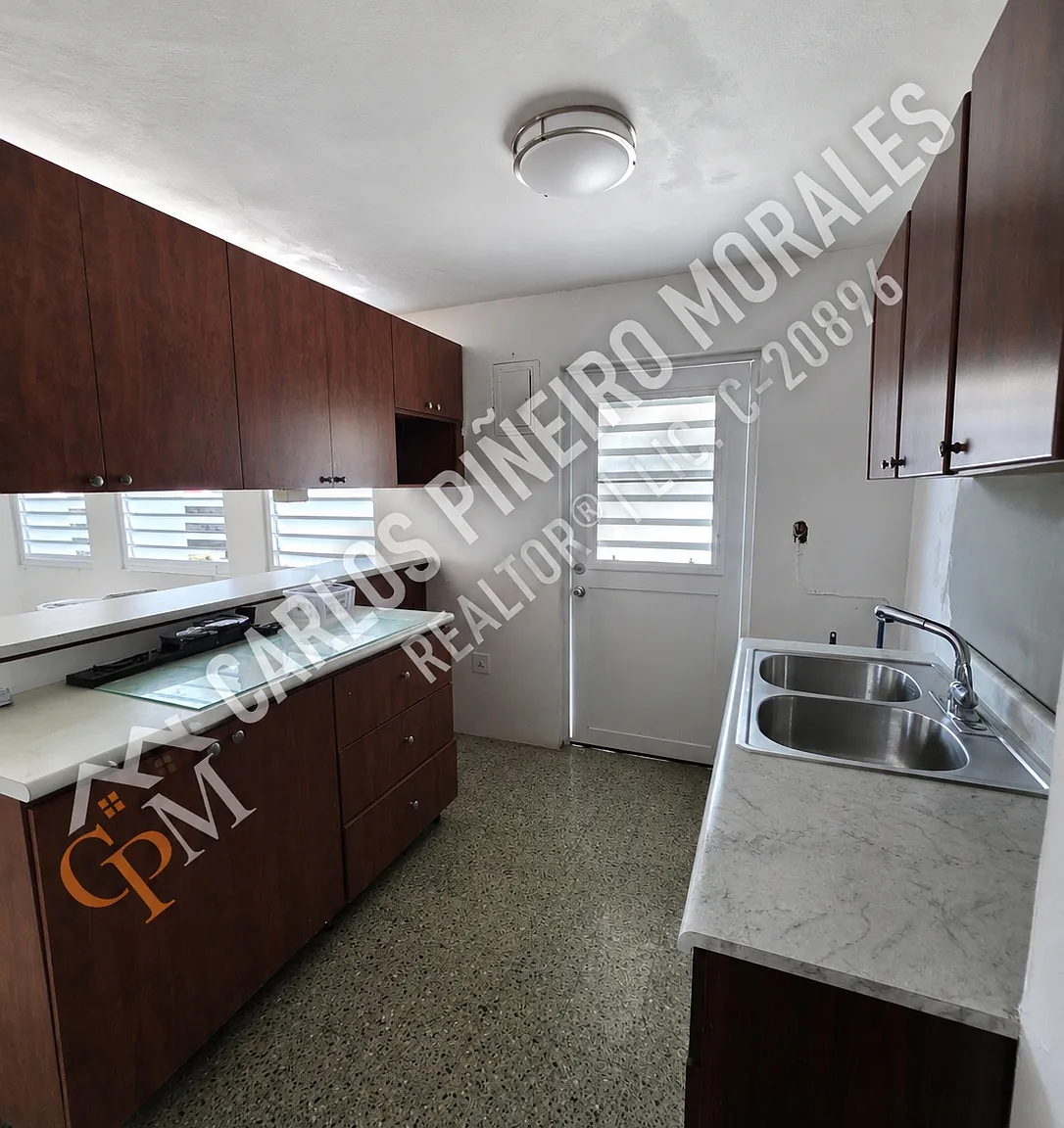 2 bed, 1.0 bath, 1000 sqft, $1,350 — Photo 4