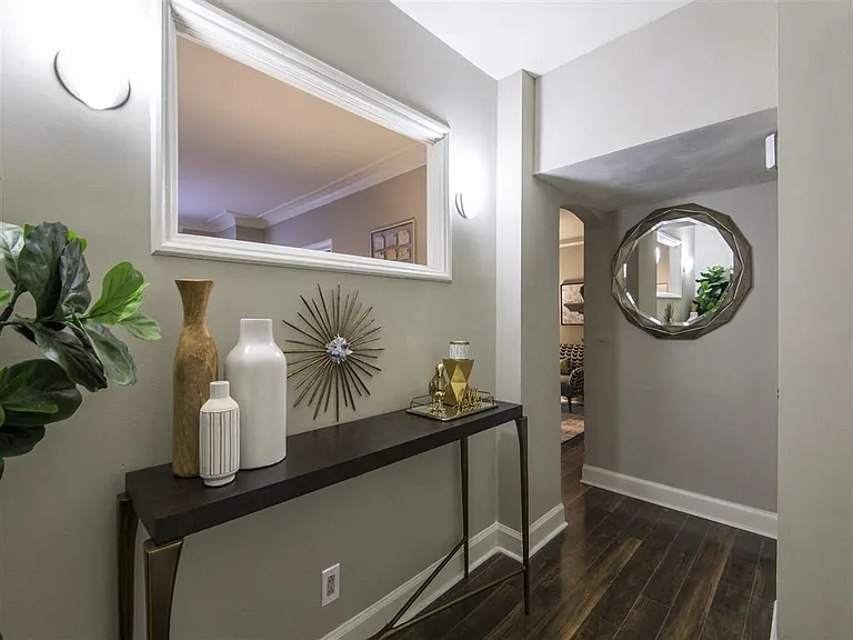 Alden Park Luxury Apartments — Photo 10