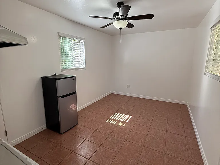 3810 Chamoune Ave — Photo 3