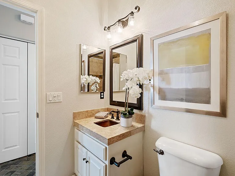 325 Casselino Dr — Photo 12