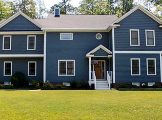 208 Victory Rd, Yorktown, VA 23692