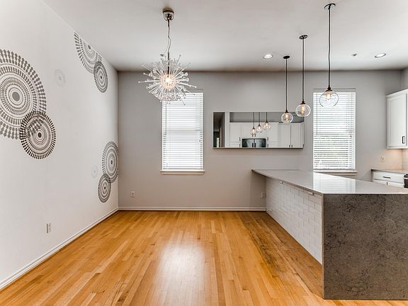 3rd image of 4330 McKinney Ave APT 21