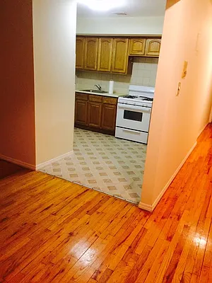 Rented by Astoria Realty | media 9