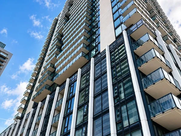 27 Korda Gate, Vaughan, ON