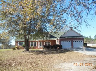 445 Quint Shrine Rd, Lyons, GA 30436