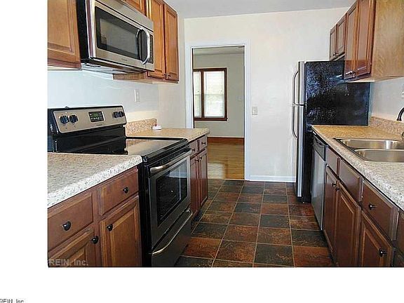 3rd image of 8549 Wayland St