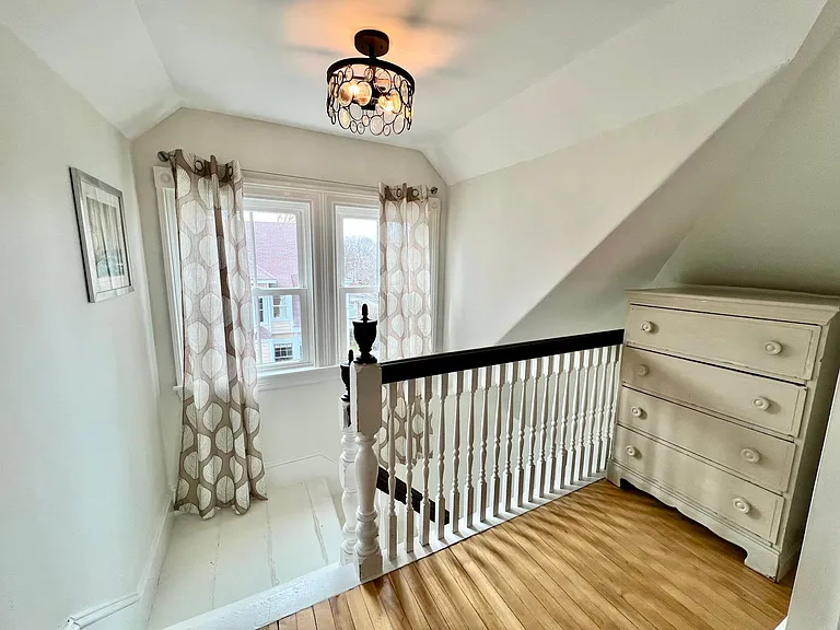 553 Shore Rd #3 — Photo 22
