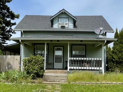 72 N Main St, Falls City, OR, 97344