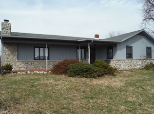 625 Hill Bridge Rd, Utica, KY 42376