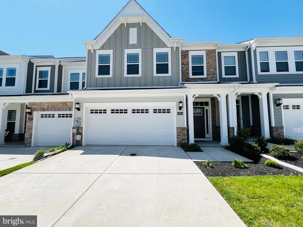 3898 Glacier Bay Pl, White Plains, MD 20695